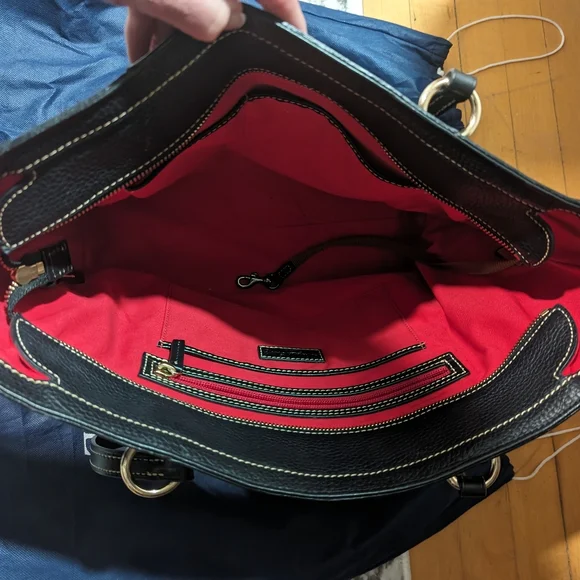 Dooney and Bourke black large bag - Picture 3 of 5